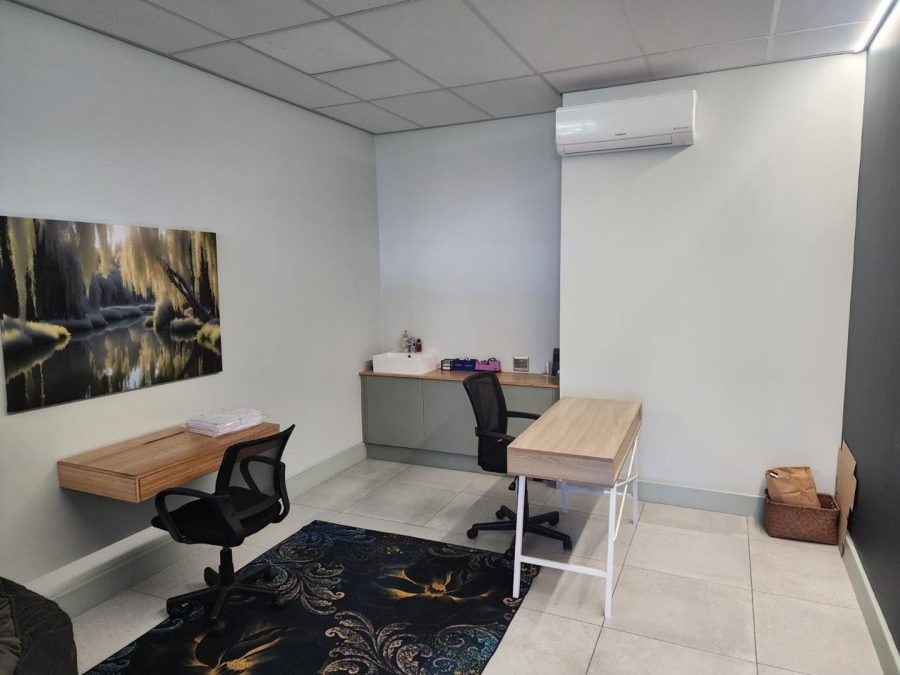 To Let Commercial Property for Rent in Parow Western Cape